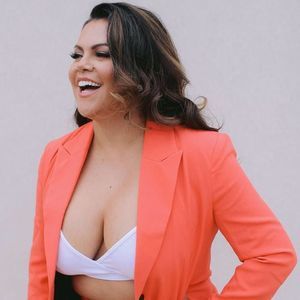 Meet your Posher, Lorena